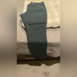 Old navy Dark green skinny pixie pants worn once and washed